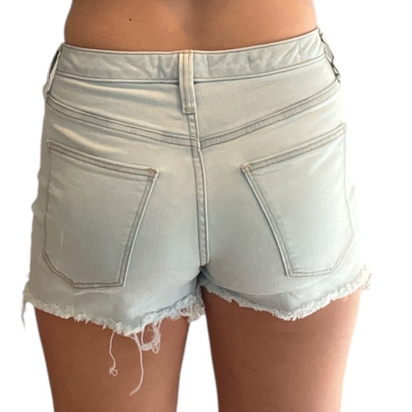 Universal Thread Denim High Rise Midi Shorts Light Wash | Size 4R - Picture 2 of 8